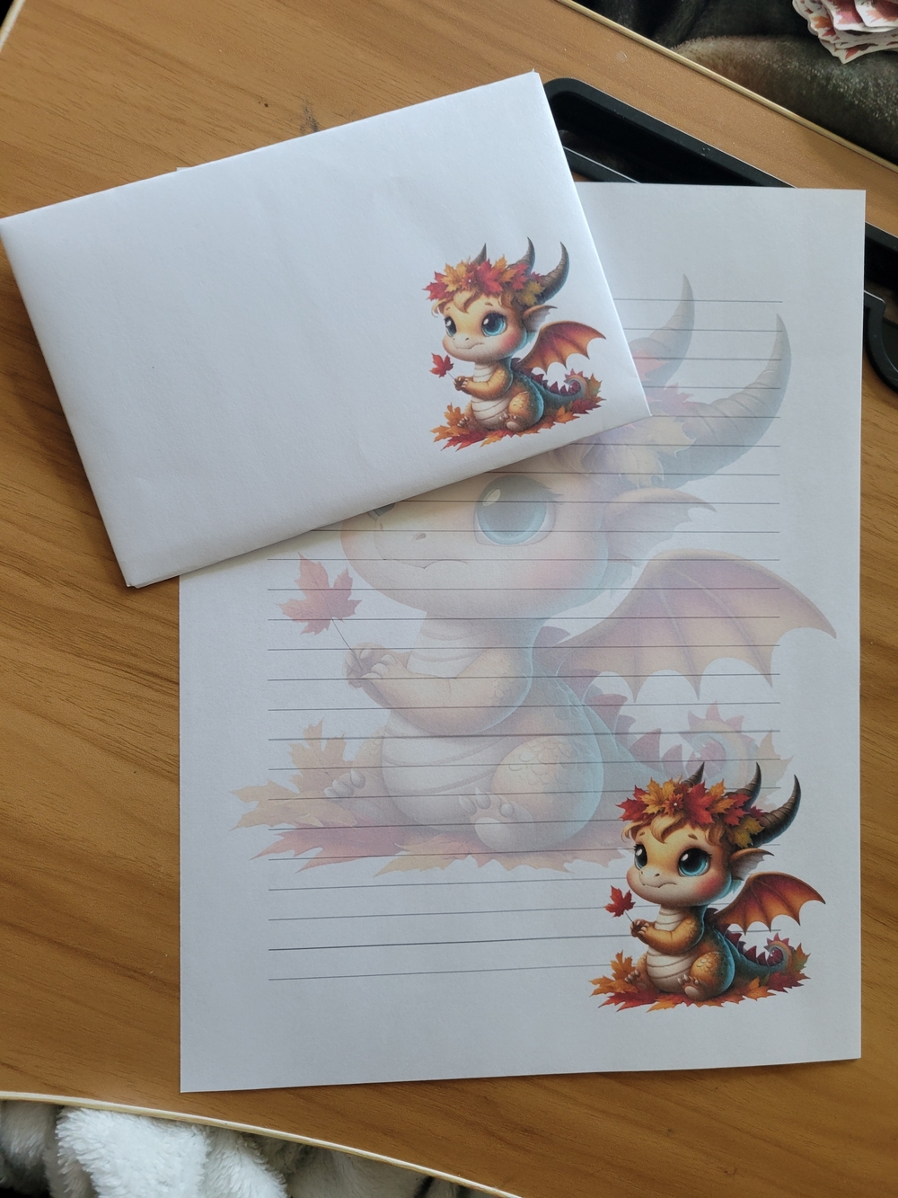 🖤NEW🖤 24pc Adorable Autumn Dragon Stationery Set -